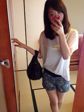 「STRAWBERRY-FIELDS（ストロベリーフィールズ）のアイテム（Tシャツ/カットソー）」を使った、cocoさん（レディース・161cm）の夏コーディネート