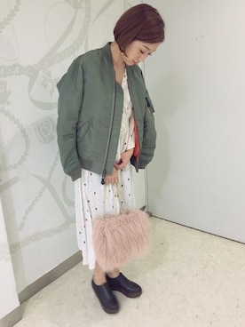 itsuko nishidaさんの「ファーショルダー/AE FUR SHLD」を使ったコーディネート