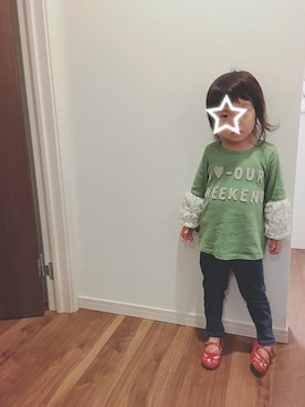 「ネコ」｜「アイテム（バレエシューズ）」を使った、なぎささん（キッズ・100cm）の秋コーディネート