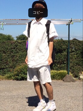 「GU（ジーユー）のアイテム（Tシャツ/カットソー、ホワイト系）」を使った、まきまきさん（メンズ・166cm）の夏コーディネート