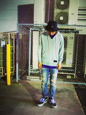 「SWAGGER（スワッガー）のアイテム（パーカー）」を使った、ryow01さん（メンズ・189cm）の春コーディネート