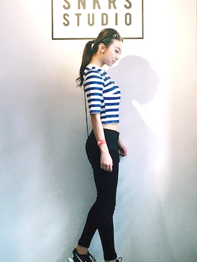 「ASMIREのアイテム（Tシャツ/カットソー、ホワイト系）」を使った、Oli Chauさん（レディース）の春コーディネート