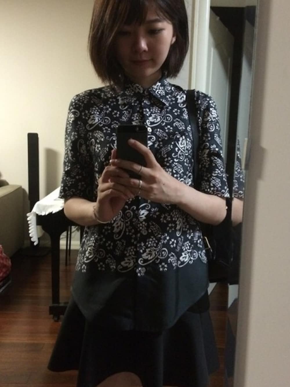 「MARC JACOBSのアイテム（Tシャツ/カットソー、グリーン系）」を使った、lovesmilinさん（レディース・167cm）の秋コーディネートの1枚目の写真