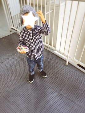 「petit main（プティマイン）のチェック柄ベーシック長袖シャツ（シャツ/ブラウス、ブラック系）」を使った、♡hachi♡さん（キッズ・110cm）の秋コーディネート