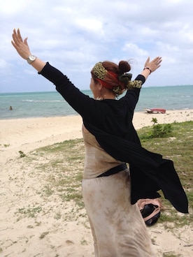 「goa（ゴア）のAGドリームキャッチャー×フェザーピアス（ピアス（両耳用）、ゴールド系）」を使った、maho!さん（レディース・153cm）の春コーディネート