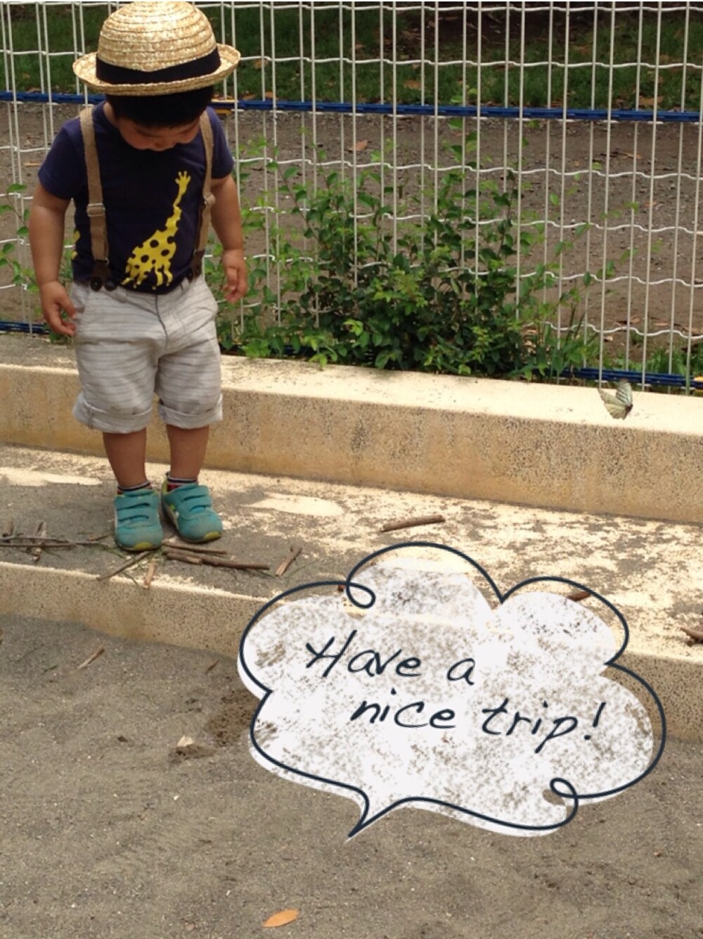 「ZARA KIDS、ピクニック、麦わら帽子、西松屋」｜「西松屋のTシャツ（Tシャツ/カットソー、ブルー系）」を使った、mokuさん（キッズ・90cm）の春コーディネートの1枚目の写真
