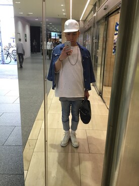 「HARE（ハレ）のアイテム（キャップ、ホワイト系）」を使った、岩佐哲也さん（メンズ・176cm）の夏コーディネート