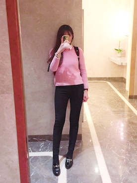 「UNIQLO（ユニクロ）のアイテム（シャツ/ブラウス、ホワイト系）」を使った、SuperTaoさん（レディース・172cm）の秋コーディネート