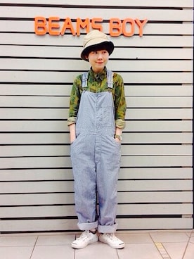「orslow」｜「アイテム（つなぎ/オールインワン）」を使った、mari migitaさん（レディース・154cm）の春コーディネート