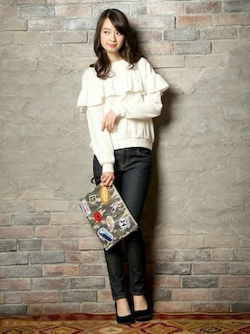 「アイテム（バッグ、グリーン系）」を使った、ハニーズさん（レディース・160cm）の冬コーディネート