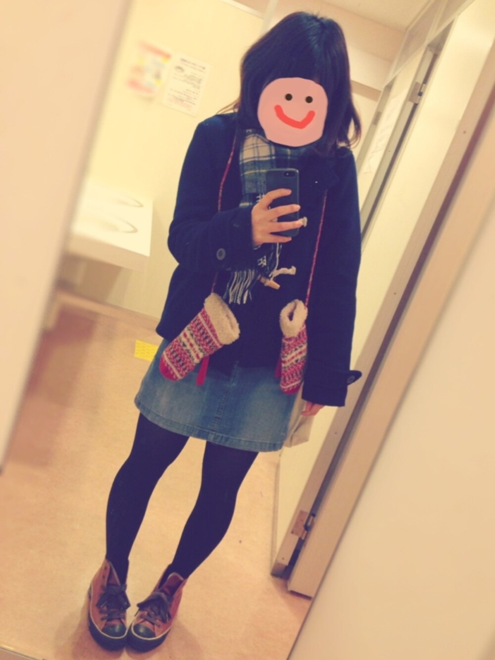 「アイテム名不明（デニムスカート）」を使った、maaa。さんの冬コーディネートの1枚目の写真