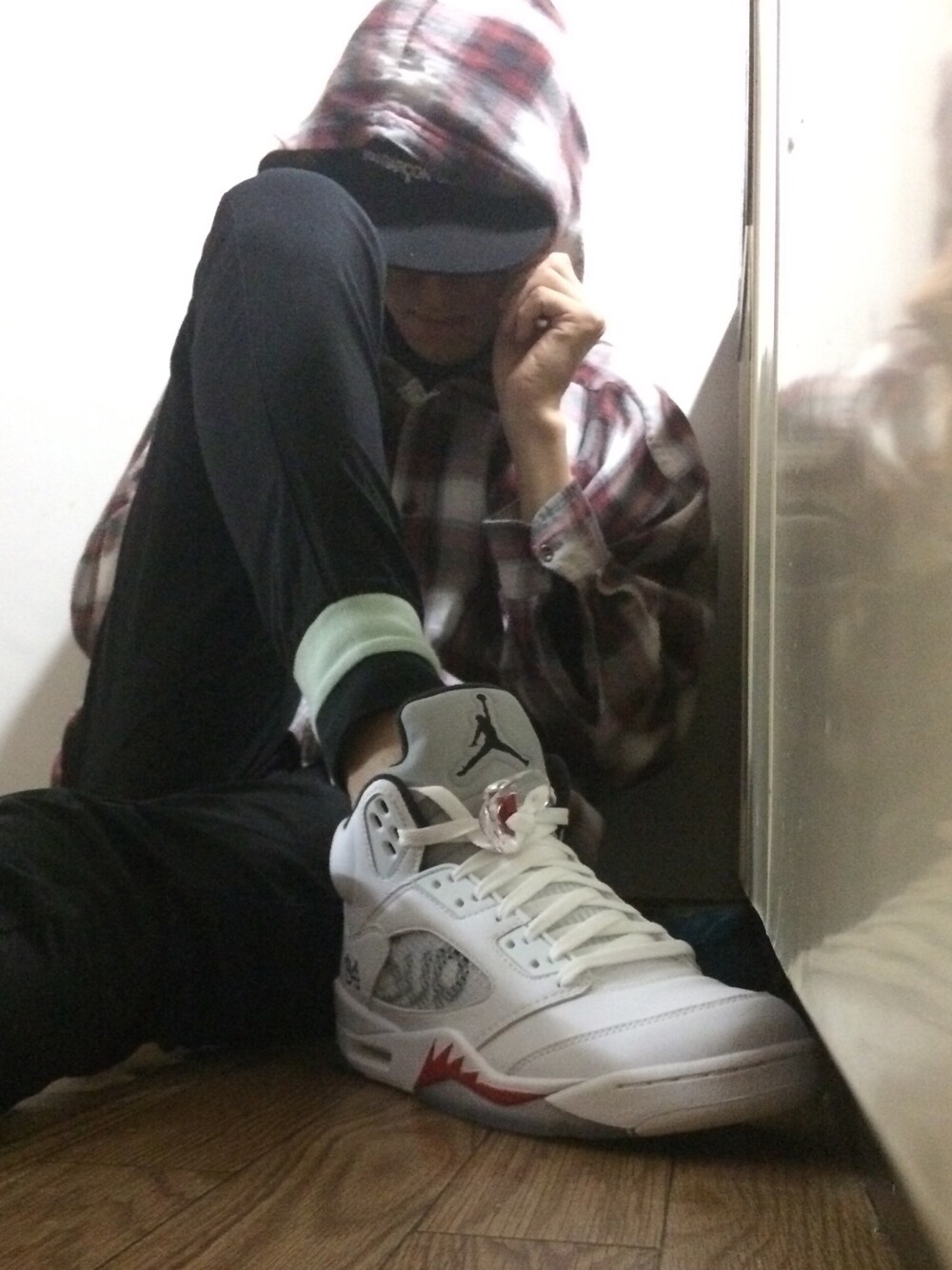 「supreme、シュプリーム、Supreme x NIKE、チェック、シャツスタイル、ストリートMIX、AIR JORDAN、ナイキ、aj5、used」｜「UNIFのアイテム（キャップ、ブラック系）」を使った、やんねさん（メンズ・180cm）の秋コーディネートの1枚目の写真