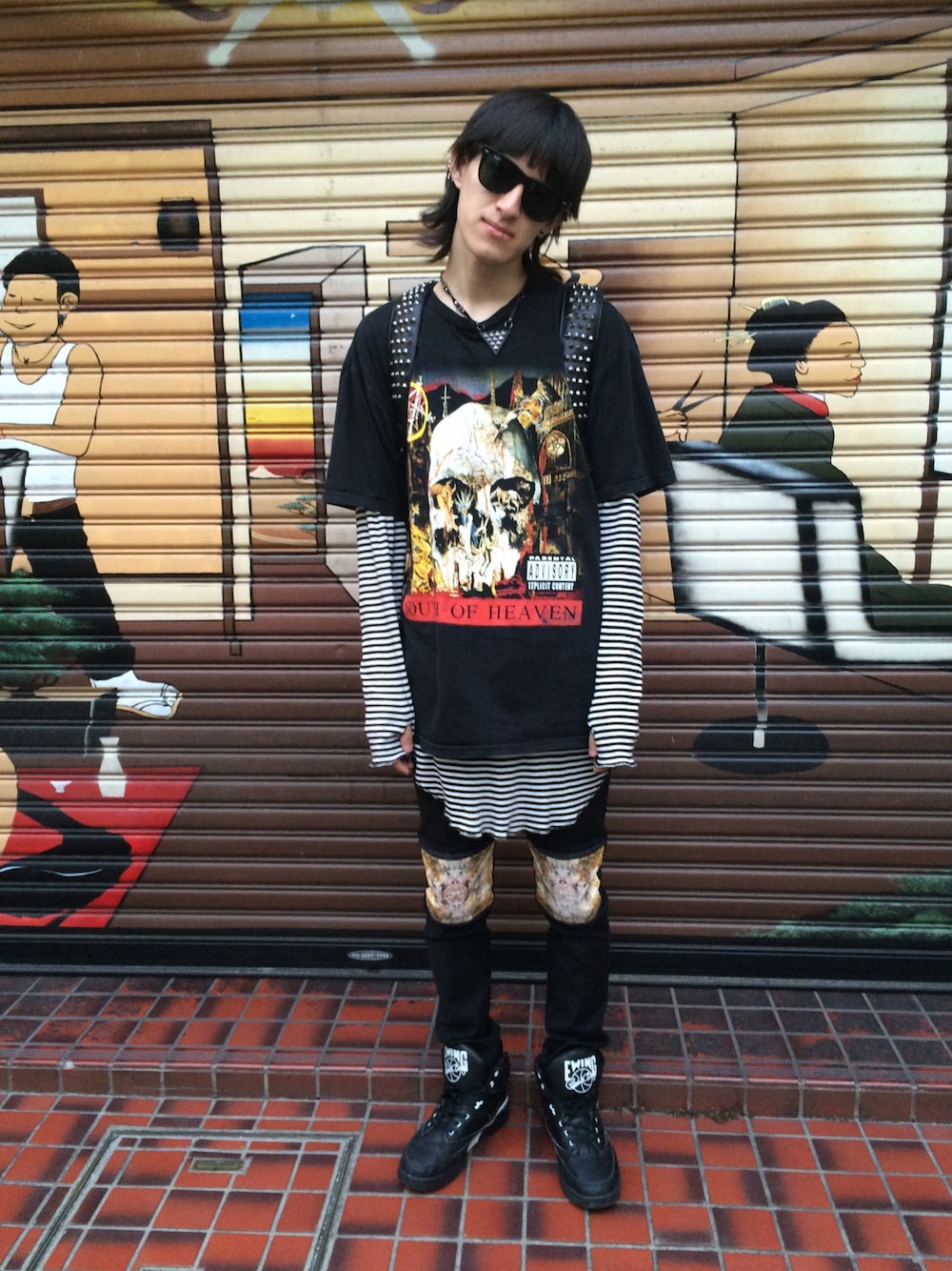 「夏、ブラック、スニーカー、summer、ビッグT、バンドT、ewing」｜「バンドTのSLAYER T（Tシャツ/カットソー、ブラック系）」を使った、やんねさん（メンズ・180cm）の春コーディネートの1枚目の写真