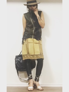 「H&M（エイチ・アンド・エム）のアイテム（その他パンツ）」を使った、Kotomi Minagawaさん（レディース・169cm）の秋コーディネート