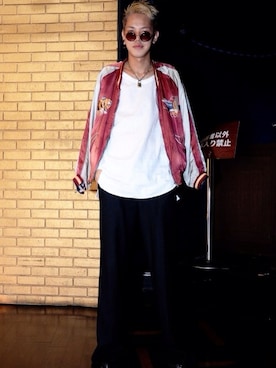 「丸サングラス」｜「アイテム（ブルゾン）」を使った、キヨハラタカヒロさん（メンズ・182cm）の秋コーディネート