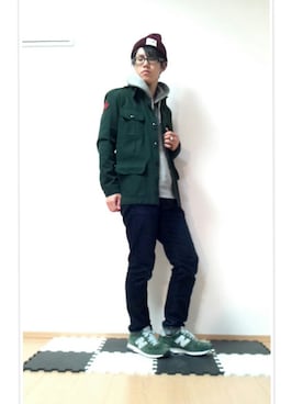 「HVC（エイチブイシー）のアイテム（ニットキャップ/ビーニー）」を使った、UNIchiroさん（メンズ・172cm）の冬コーディネート