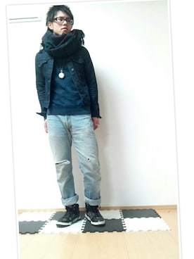 「柄×柄」｜「アイテム（デニムジャケット）」を使った、UNIchiroさん（メンズ・172cm）の冬コーディネート