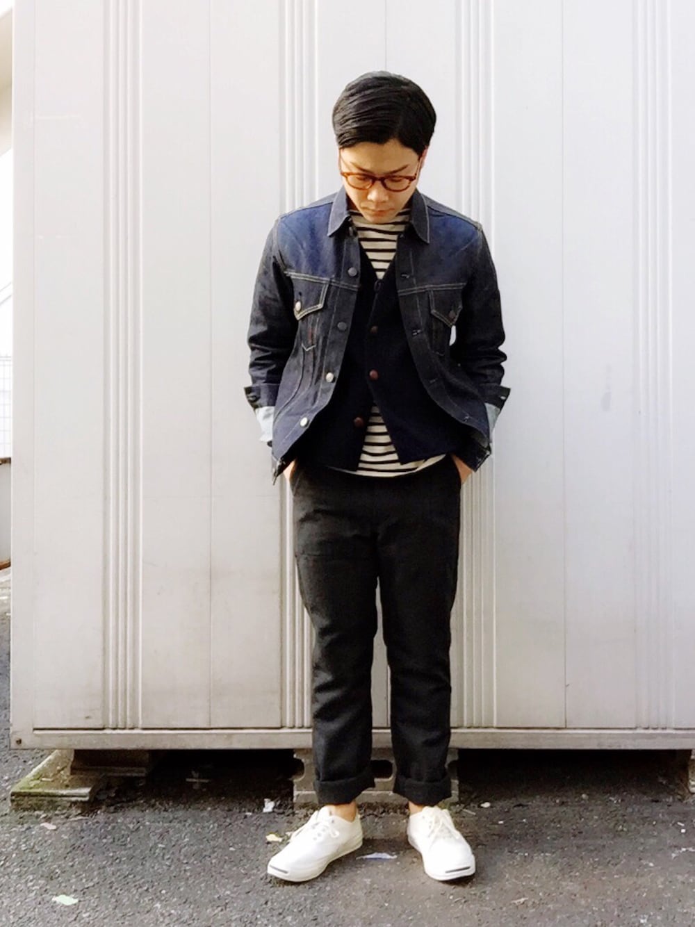 「Scye、デニムジャケット、Gジャン、orslow、パンツ、ボーダー、ベスト、セントジェームス、コンバース、シンプル」｜「Scyeの15春夏新入荷【Scye(サイ)】ストレッチデニムジャケット（デニムジャケット、ブルー系）」を使った、jin .さん（メンズ・166cm）の秋コーディネートの1枚目の写真