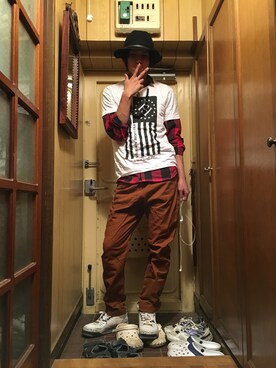 「lilwhiteのアイテム（Tシャツ/カットソー、ホワイト系）」を使った、SHiMAさん（メンズ・185cm）の夏コーディネート