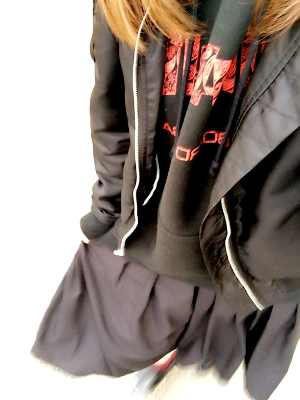 「シンプルコーデ、黒、全身黒、真っ黒コーデ、THRASHER、WEGO、one way、パーカー、ガウチョパンツ、MA-1」｜「THRASHERのアイテム（パーカー、ブラック系）」を使った、M△Y▼さん（レディース・148cm）の冬コーディネートの1枚目の写真