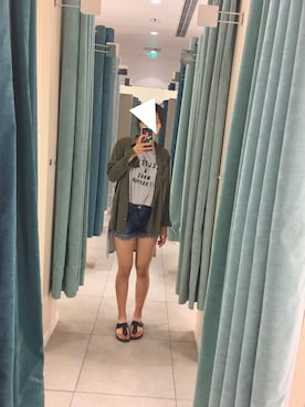 「アイテム（ベスト、シルバー系）」を使った、Juveniliaさん（レディース・171cm）の秋コーディネート