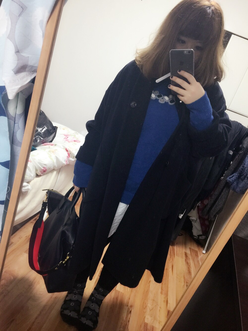 「hamlet、marimekko、UNIQLO、kvell、zucca、Paul Smith」｜「marimekkoのUnikko / HIETA（ソックス/靴下、ブラック系）」を使った、hさん（レディース・150cm）の冬コーディネートの1枚目の写真