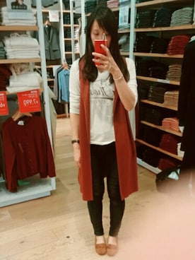 「アイテム（ベスト、レッド系）」を使った、marinaさん（レディース・171cm）の秋コーディネート