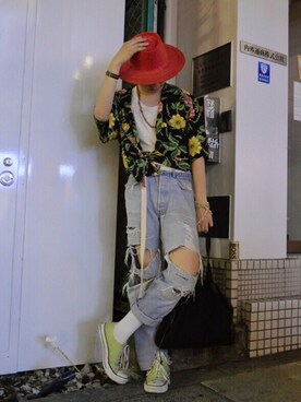 ダメージデニムパンツ のメンズ人気ファッションコーディネート 地域 韓国 季節 6月 8月 Wear