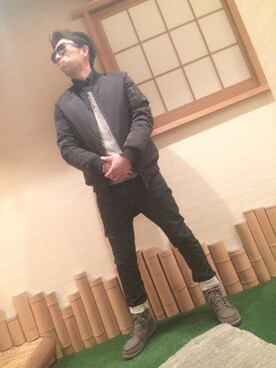 「NANO universe（ナノユニバース）のアイテム（デニムパンツ、ブラック系）」を使った、まーくんさん（メンズ・171cm）の冬コーディネート