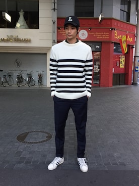 「アイテム（ニット/セーター）」を使った、FUMIYAさん（メンズ・190cm）の冬コーディネート