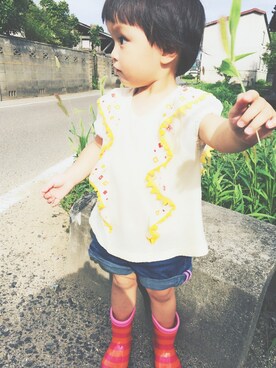 「黄色」｜「アイテム（レインシューズ）」を使った、kikoさん（キッズ・90cm）の夏コーディネート