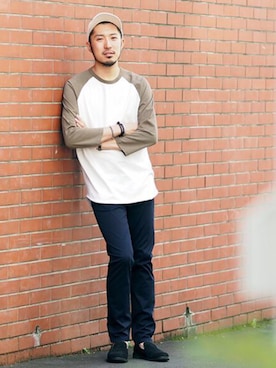 「B:MING by BEAMS（ビーミングバイビームス）のアイテム（その他パンツ）」を使った、佐藤嘉紀さん（メンズ・174cm）の秋コーディネート