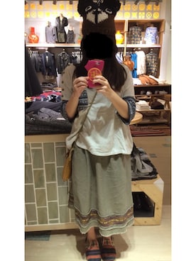 「PULL&BEAR（プルアンドベア）のアイテム（ニットキャップ/ビーニー）」を使った、Yim Hoi Yingさん（レディース・160cm）の秋コーディネート