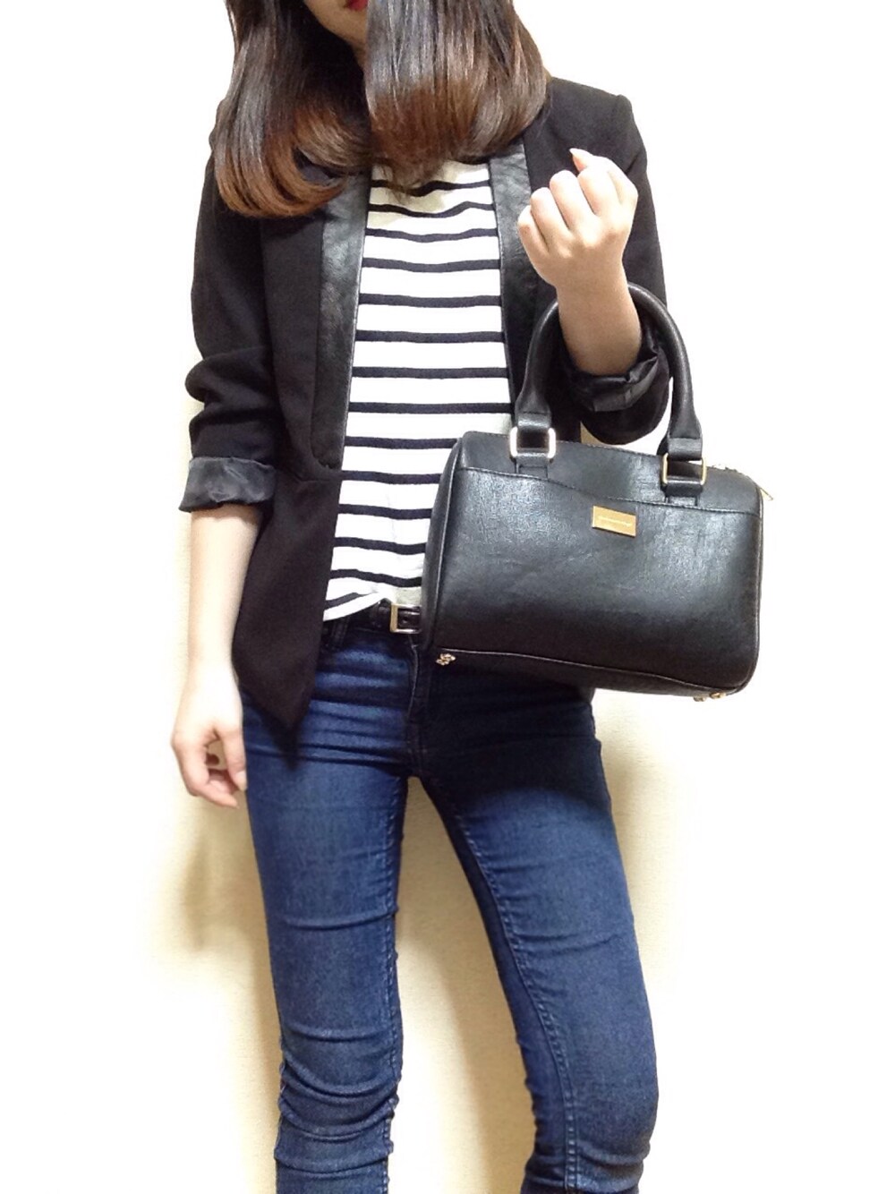 「FOREVER 21、H&M、comme ca ism、UNIQLO、GU、ジャケット、スキニーデニム、ボーダー、black、WEARBOOKエントリー」｜「COMME CA ISMのアイテム（ショルダーバッグ、ブラック系）」を使った、machoさん（レディース・155cm）の春コーディネートの1枚目の写真