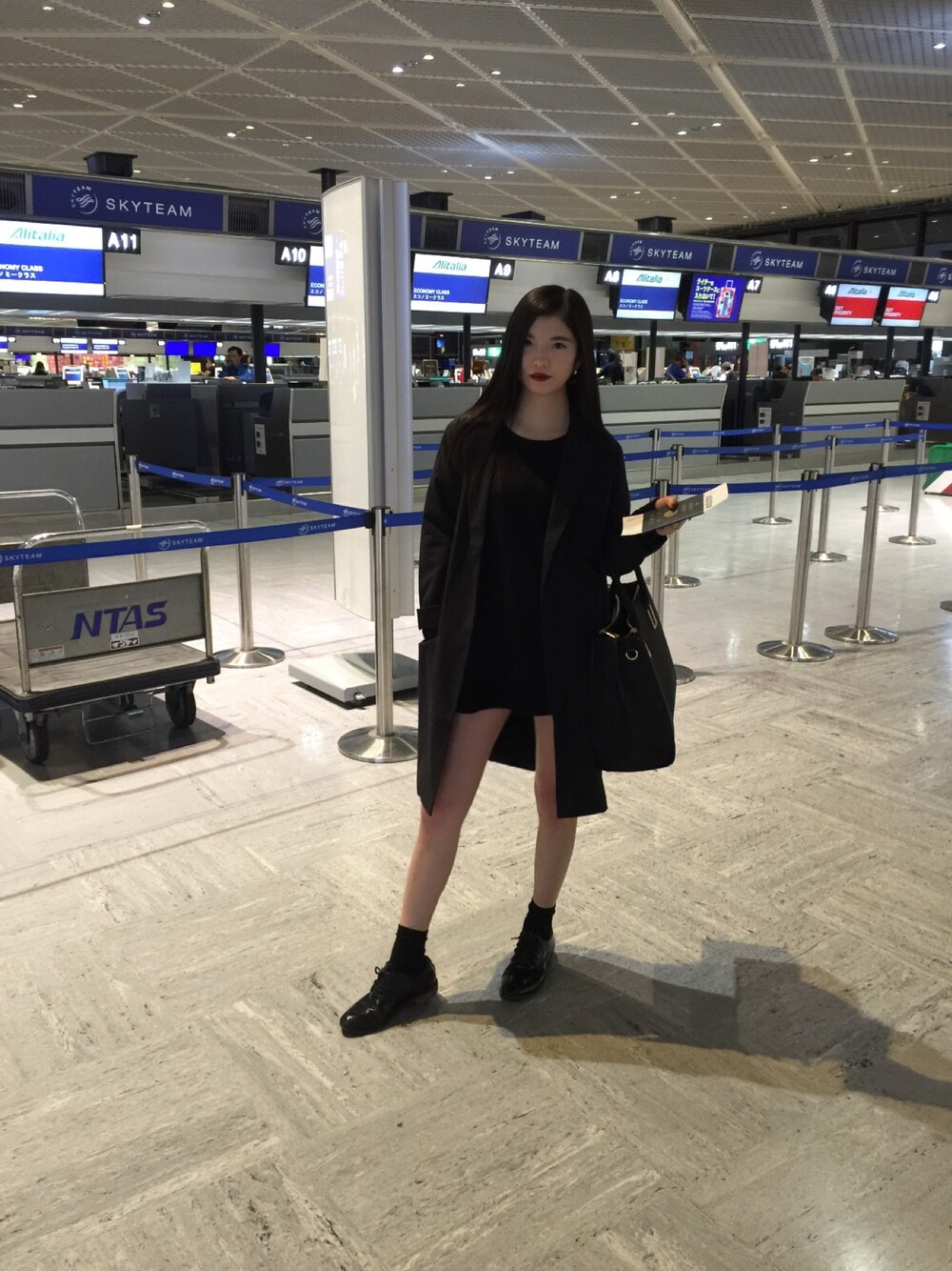 「H&M、FOREVER 21、ZARA、black、黒、ニット、ワンピース、ジャケット、パンプス、WEARBOOKエントリー」｜「H&Mのアイテム（ニット/セーター、ブラック系）」を使った、machoさん（レディース・155cm）の秋コーディネートの1枚目の写真
