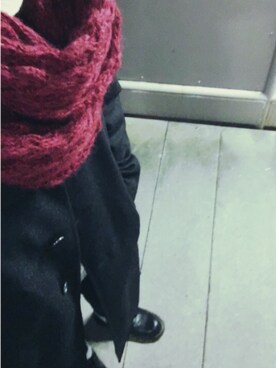 「COMME CA DU MODE（コムサデモード）のアイテム（チェスターコート）」を使った、びっくんさん（メンズ・171cm）の冬コーディネート