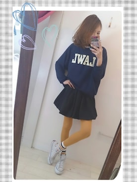 「アイテム（ピアス（片耳用）、オレンジ系）」を使った、maiさん（レディース・165cm）の春コーディネート