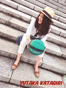 「PLAIN CLOTHING（プレーンクロージング）のアイテム（パンツ）」を使った、片桐ゆたかさん（レディース・172cm）の春コーディネート
