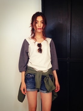 「PLAIN CLOTHING（プレーンクロージング）のアイテム（スウェット）」を使った、片桐ゆたかさん（レディース・172cm）の春コーディネート