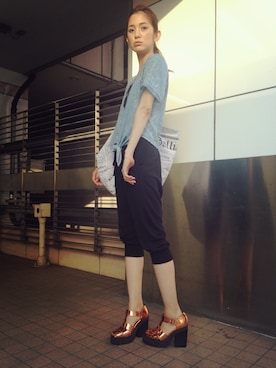 「PLAIN CLOTHING（プレーンクロージング）のアイテム（パンツ）」を使った、片桐ゆたかさん（レディース・172cm）の夏コーディネート
