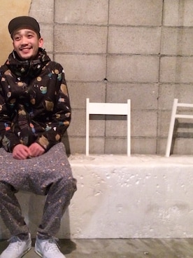 「AlexanderLeeChang（アレキサンダーリーチャン）のアイテム（マウンテンパーカー）」を使った、ケンシローさん（メンズ・185cm）の冬コーディネート