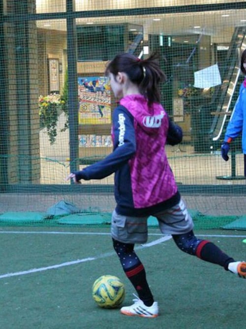 Rika Sfidaのジャージを使ったコーディネート Puntosdecultura