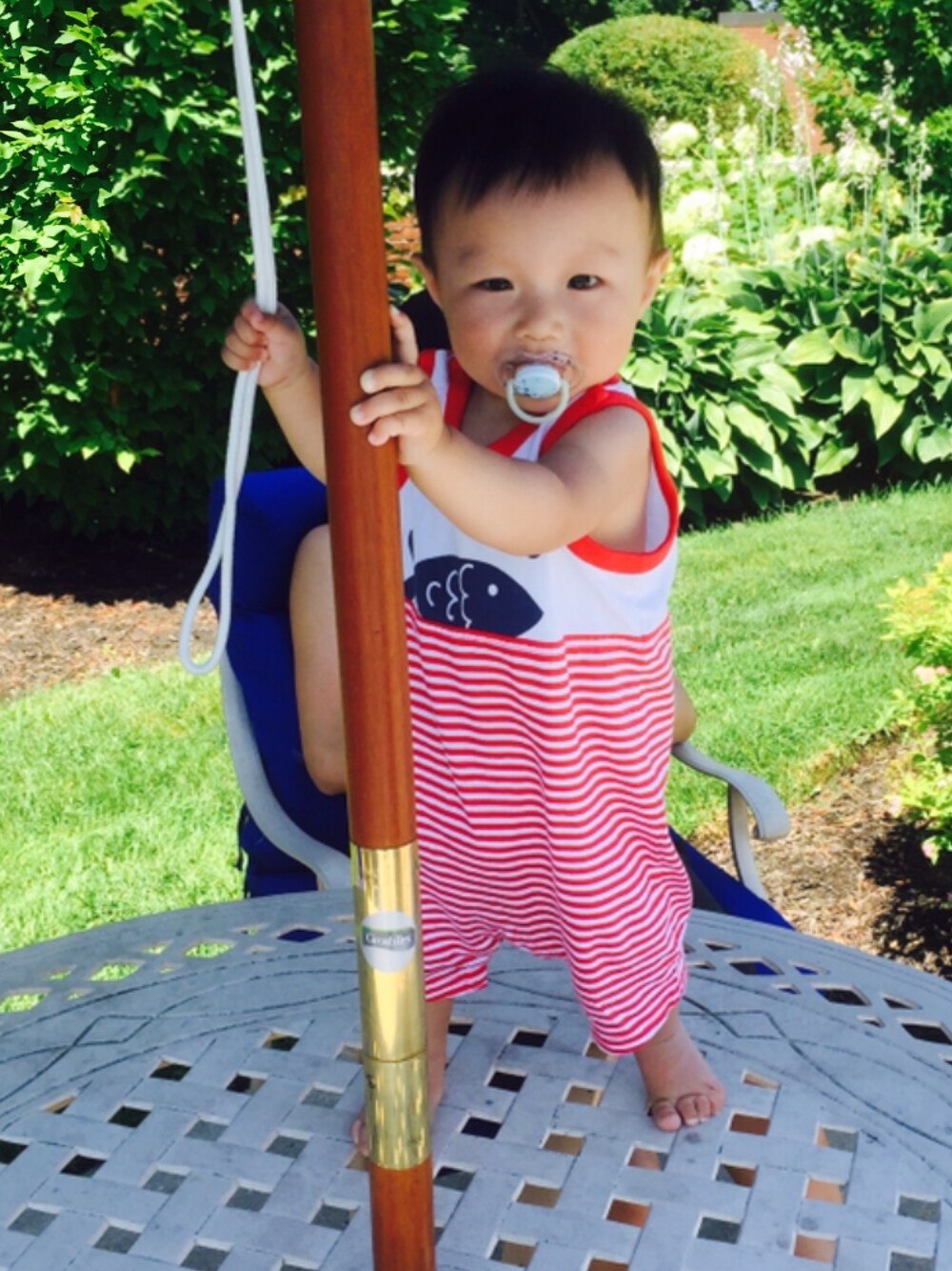 「sailorstripes_TBrand、babygap、vacation、kids、kidsfashion、summer」｜「babyGAPのアイテム（ロンパース、レッド系）」を使った、Mwearさん（キッズ・61cm）の夏コーディネートの1枚目の写真