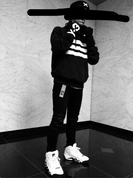 「Y-3（ワイスリー）のアイテム（手袋）」を使った、taichiさん（メンズ・172cm）の冬コーディネート