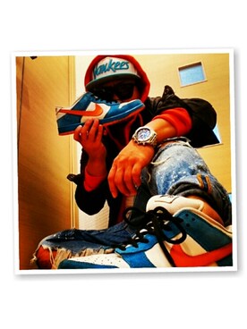 「NIKE（ナイキ）のアイテム（スニーカー、ブルー系）」を使った、こばひでさん（メンズ・175cm）の秋コーディネート