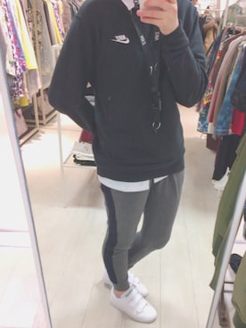 「NIKE（ナイキ）のアイテム（キーケース/キーアクセサリー）」を使った、KKさん（レディース・163cm）の秋コーディネート