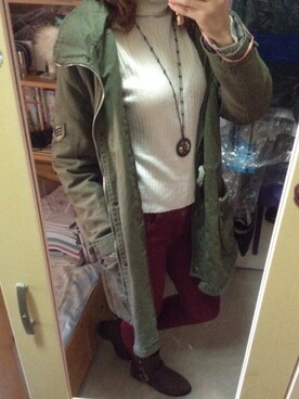 「アイテム（デニムパンツ、レッド系）」を使った、Cynthia Chanさん（レディース・154cm）の冬コーディネート