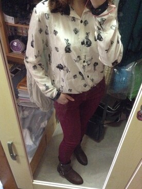 「アイテム（デニムパンツ、レッド系）」を使った、Cynthia Chanさん（レディース・154cm）の冬コーディネート