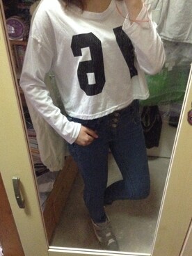 「アイテム（その他シューズ、グレー系）」を使った、Cynthia Chanさん（レディース・154cm）の冬コーディネート