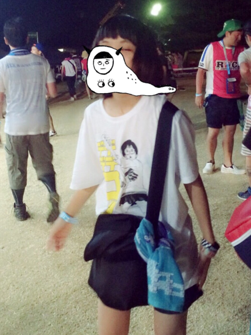 「ロッキン、9mm  parabellum bullet、keytalk、WANIMA、浅野いにお」｜「デッドデッドデーモンズデデデデストラクションのアイテム（Tシャツ/カットソー、ホワイト系）」を使った、タジマさん（レディース・158cm）の夏コーディネートの1枚目の写真